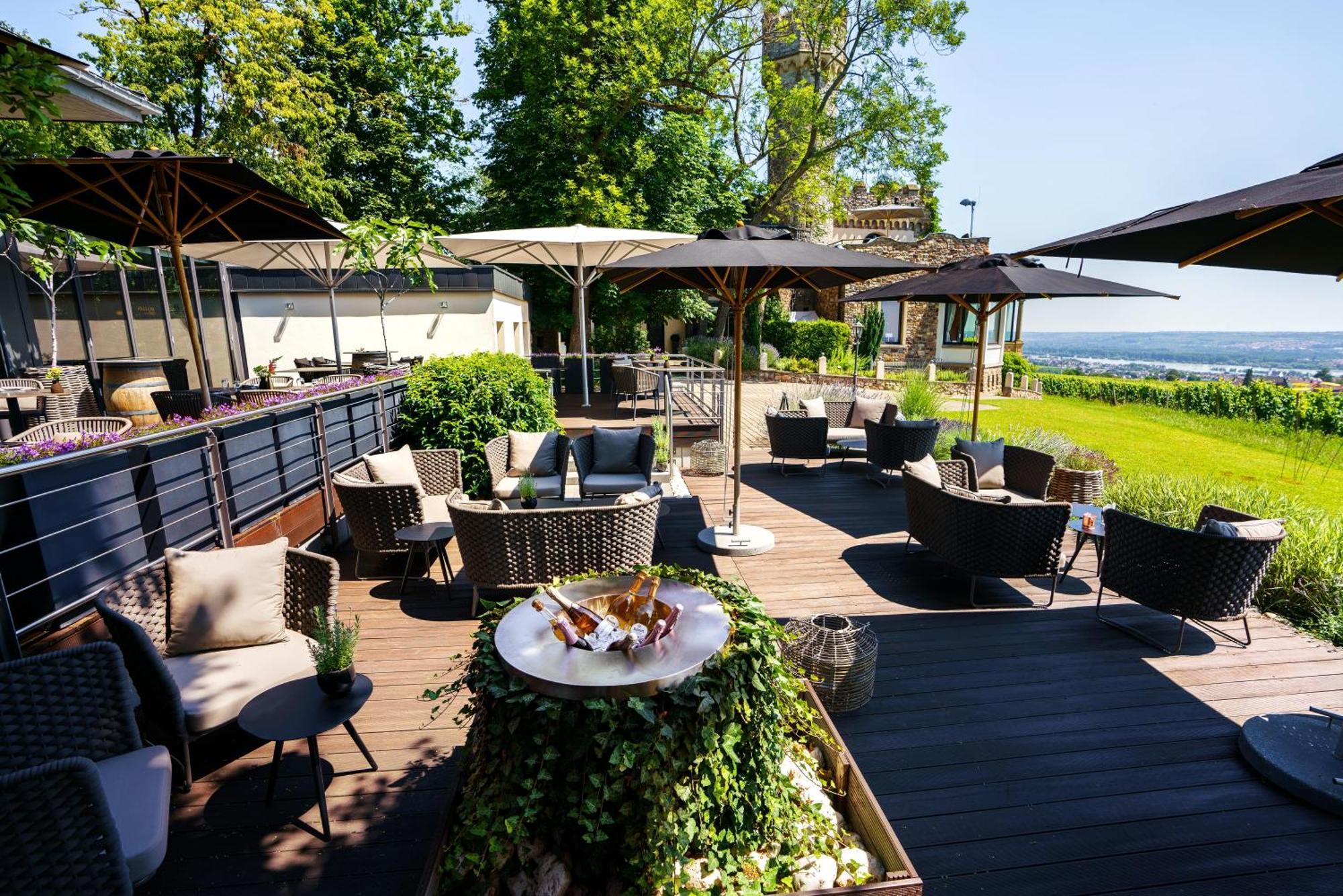 Relais & Chateaux Hotel Burg Schwarzenstein غيزينهايم المظهر الخارجي الصورة