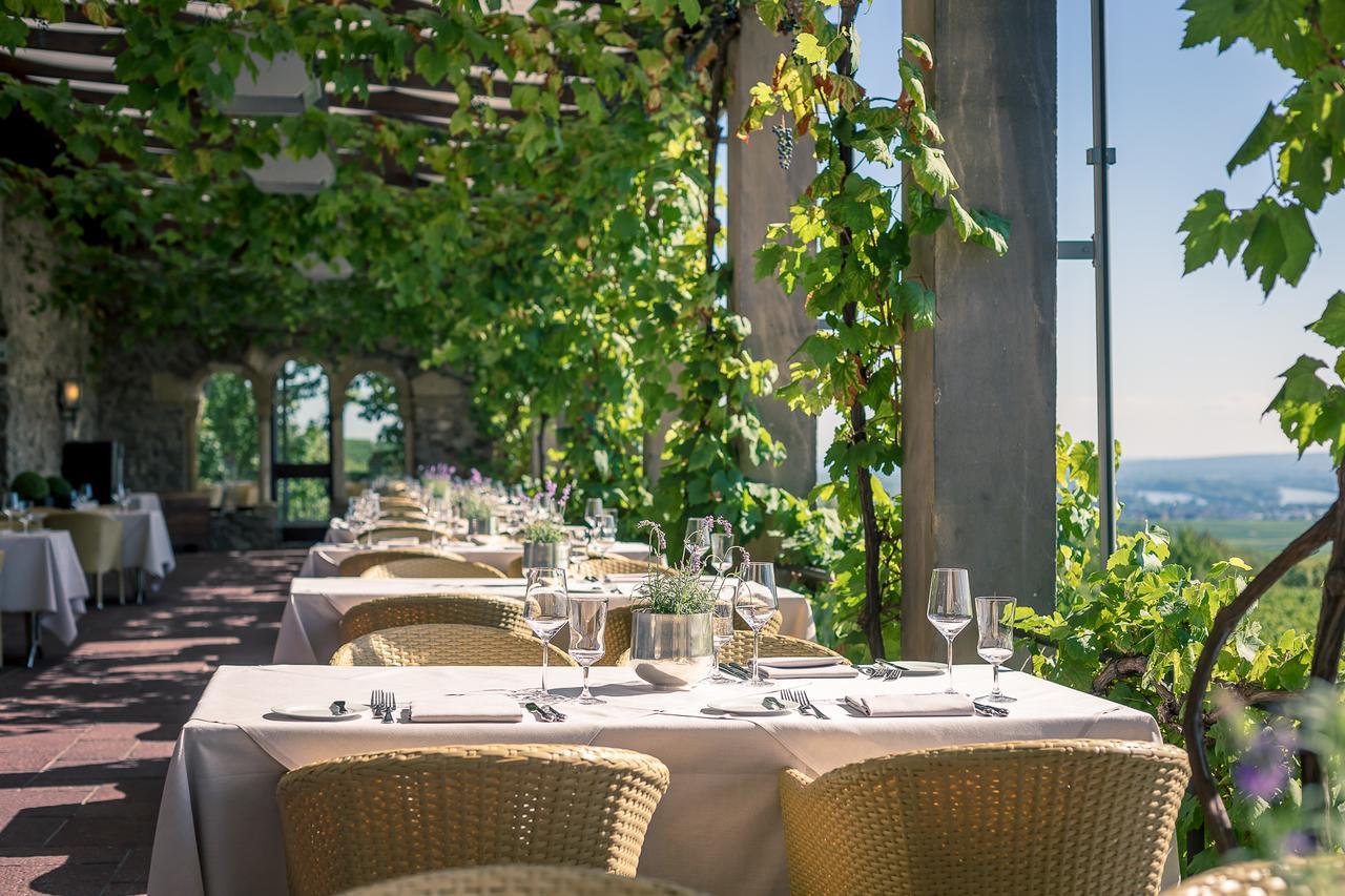Relais & Chateaux Hotel Burg Schwarzenstein غيزينهايم المظهر الخارجي الصورة